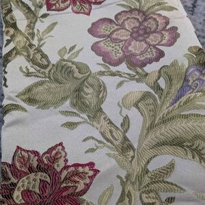Floral Tapestry Curtains with Pink and Green Design